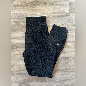 Lululemon base pace leggings